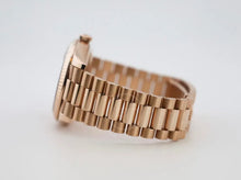 Rolex Day-Date 40 Olive Green Dial 18ct Everose Gold - Ref. 228235